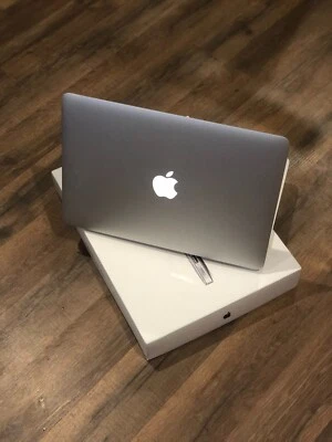 Apple Macbook Air 13'' 256Gb (MMGG2) - Image 1 of 4