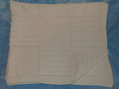 考拉宝宝白色毛衣针织婴儿毯方形条纹  — 第 1/2 张图片