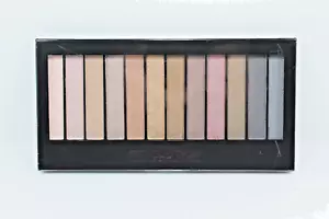 Makeup Revolution Eyeshadow Palette ICONIC PRO 1 Nude/Smokey + Brush - Picture 1 of 2