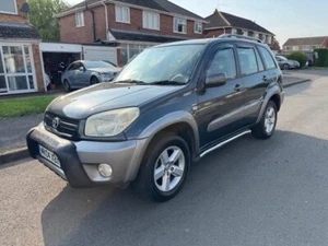 2004 Toyota RAV4 2.0 XT3 5dr Auto 4x4 ESTATE Petrol Automatic - Picture 1 of 9