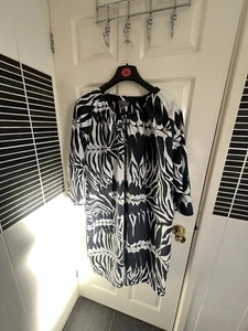 Ulla Pollen Plus Size black and white Dress size 32/34 - Picture 1 of 6