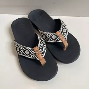 REEF SIZE 7-Women's Spring Woven Strap Flip Flops Sandals Black White - Imagen 1 de 6