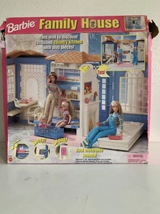 VINTAGE Barbie Family House Cottage Mattel 1998 blau ausklappbare Puppe *MIT BOX* - Bild 1 von 24