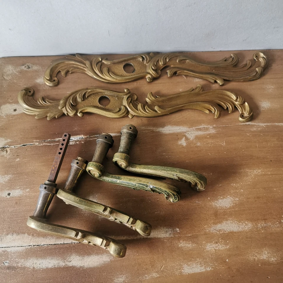 Ensemble 4 Poignées Porte Avec 2  Plaque Propreté Bronze Style LOUIS XV /  A328 - Photo 1/4