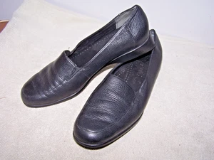 Scarpe mocassino slip-on Trotters Jenn in pelle nera da donna taglia 6M basse - Foto 1 di 5