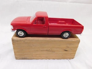 Ford F-150 XLT 1992 AMT rojo brillante modelo promocional ERTL nuevo escala 1/25 - Imagen 1 de 5