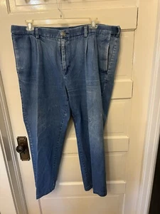 Haggar Jeans Mens 44x30 Blue Denim Classic Fit Adjustable Waist Pleated Retro H1 - Picture 1 of 4