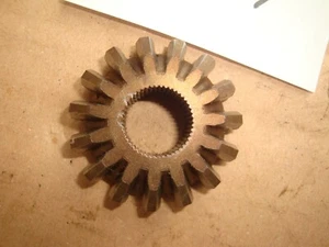 Aufsitzmäher Rasentraktor SPICER 4360-98 Getriebe Differential Ritzel - Bild 1 von 4