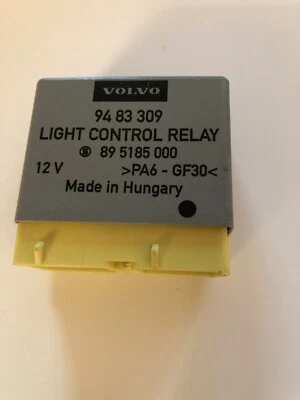 Unidad de relé de control de luz Volvo 850 S70 V70 94 83 309 OEM  Foto 1 de 4