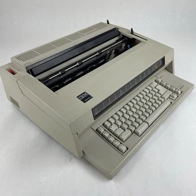 IBM Wheelwriter 3 Electronic Typewriter No Ribbon Parts or Repair - Image 1 of 4