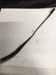 AUDI 2012 A4 RIGHT WINDSHIELD WIPER 8K1 955 408 - Bild 1 von 2