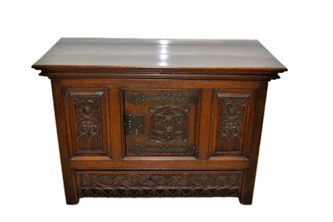 Antique 19th Century Neo-Gothic Oak Buffet Sideboard Cabinet Victorian Carved Cover