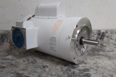 Leeson 114319.00 1-1/2 HP 1725 RPM 115/208-230VAC Cap-Start Washdown Motor - Image 1 of 4