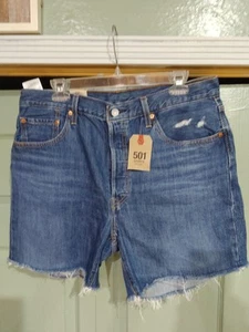 Levi's 501 Women's Mid Thigh Denim Shorts Size 33 waist - Picture 1 of 5
