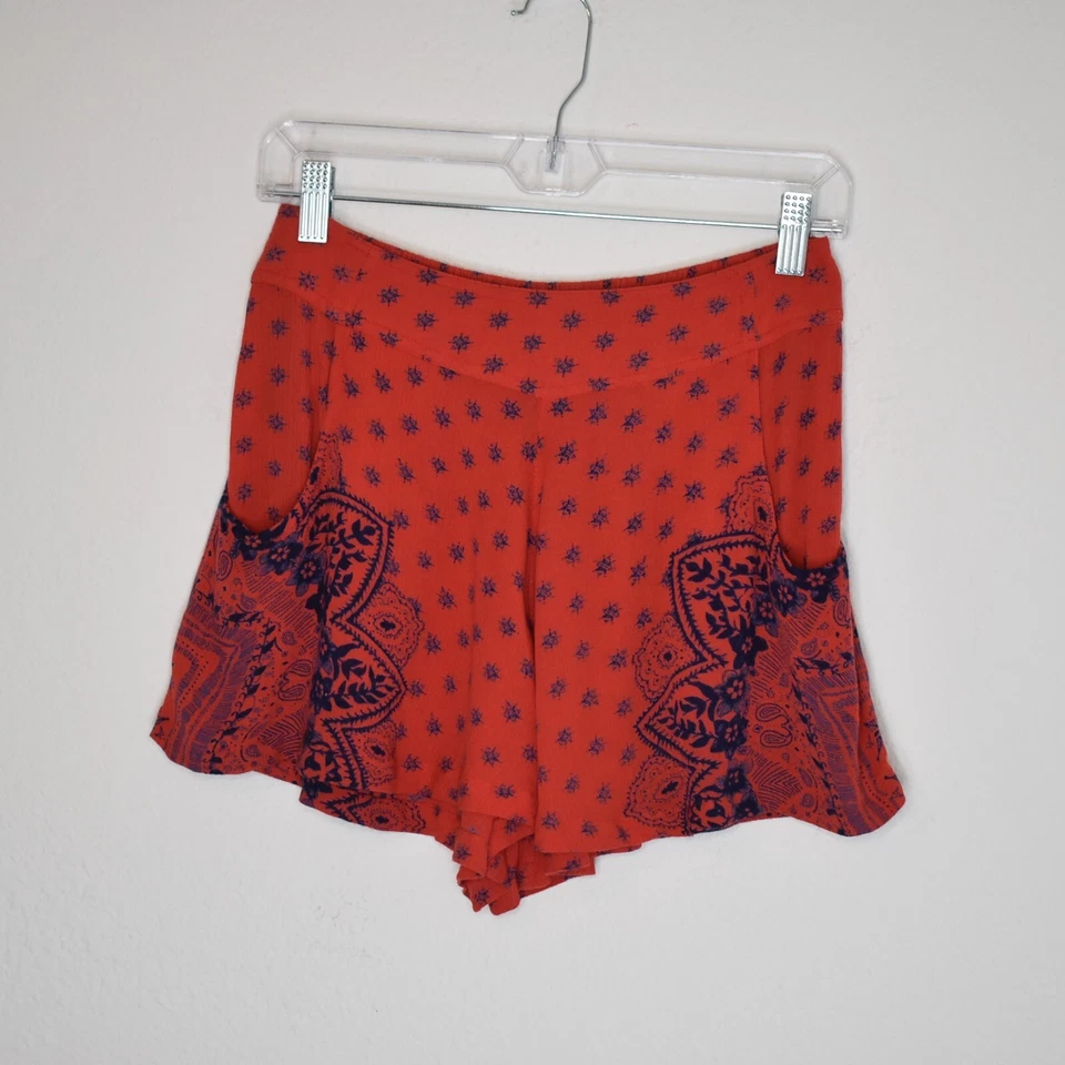 Shorts boho Free People tamanho XS pull on costas batidas lounge anos 70 retrô hippie artístico - Imagem 1 de 4