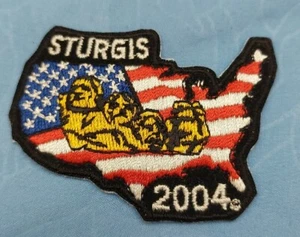 RARO PARCHE DE BANDERA DE EE. UU. Y MONTAJE STURGIS 2004 TOTALMENTE NUEVO STOCK ANTIGUO - Imagen 1 de 3