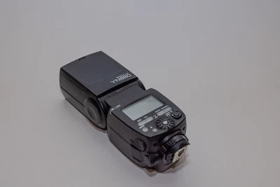 Yongnuo Speedlite YN660 Compatible with Canon EOS Powerful On Camera Flash - Image 1 of 2