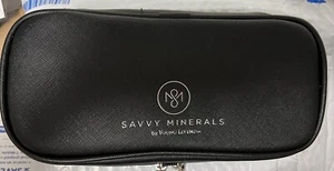 Savvy Minerals Young Living Make Up Pinsel Set Tasche mit 5 Pinseln. Neu im Karton + Buch - Bild 1 von 8