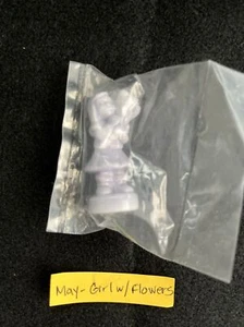 Calendario Wade Whimsies Niña con Flores Serie Rosa Roja Té Nuevo en Paquete Sellado - Imagen 1 de 1