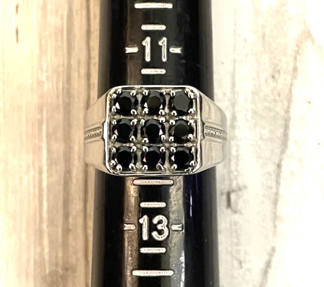 ANILLO TAILANDÉS ESPINELA NEGRA ACERO INOXIDABLE HOMBRE (TALLA 12) - 1,90 ctw Foto 1 de 4