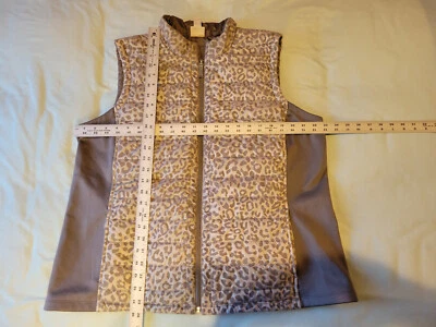 Chaleco acolchado Chico's Weekend para mujer talla 3 gris leopardo estampado animal cremallera Foto 1 de 4