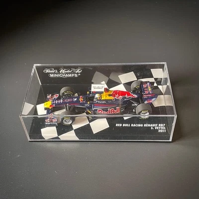 Minichamps 1/43 Red Bull RB07 2011 Sebastian Vettel #5 F1 Champion Model - Bild 1 von 4