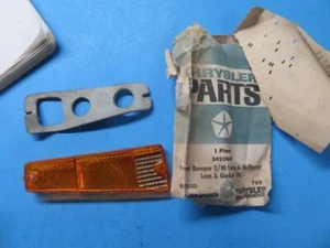 NOS Mopar 3420867 Dodge Polara Monaco Front Bumper Side Marker Lamp Lens 1970-71 - Picture 1 of 6
