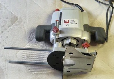 Performance power pro plunge router 230V 1020W 1/4 collet (working) - Image 1 of 4