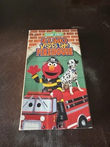 Elmo Visits the Firehouse(VHS,2002)TESTED RARE COLLECTIBLE VINTAGE - Picture 1 of 1