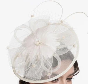 Cizoe Kentucky Derby Haarspange (4-beige) - Bild 1 von 3
