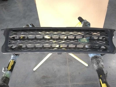 Used Front Grille fits: 2008 Land rover Range rover sport 3 perforated bars Fron - Изображение 1 из 4