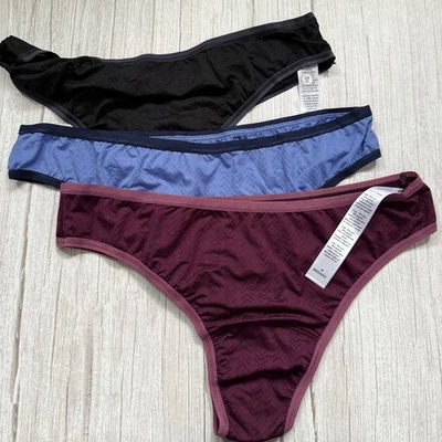 Paquete de 3 tangas de tiro natural MoveCalm™ surtidas Hanky Panky Foto 1 de 3
