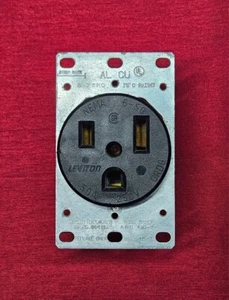 Leviton 9G78H0, 50A 250V Flush Receptacle NEMA 6-50, 2 Pole, USA Made - NEW - Picture 1 of 3