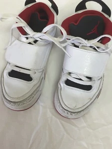  Nike Air Jordan Son Of Mars Toddler White Black Gym Red 512247-112 - Picture 1 of 11