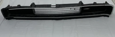 Dodge Charger 1968 parrilla Mopar faros ocultos luces ocultas borde de lámpara Foto 1 de 4