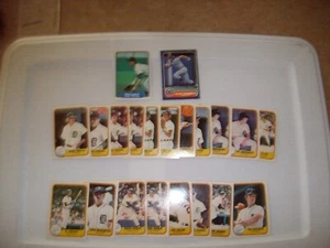 LOT (21) FLEER 1981 -1982 & 1986 DETROIT TIGERS TRAMMEL FIDRYCH PARRISH LEAC     - Bild 1 von 2