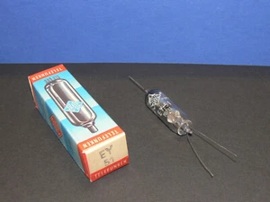 TELEFUNKEN EY51 Einweg Gleichrichter Röhre Tube / Elektronenröhre neu in OVP - Picture 1 of 2