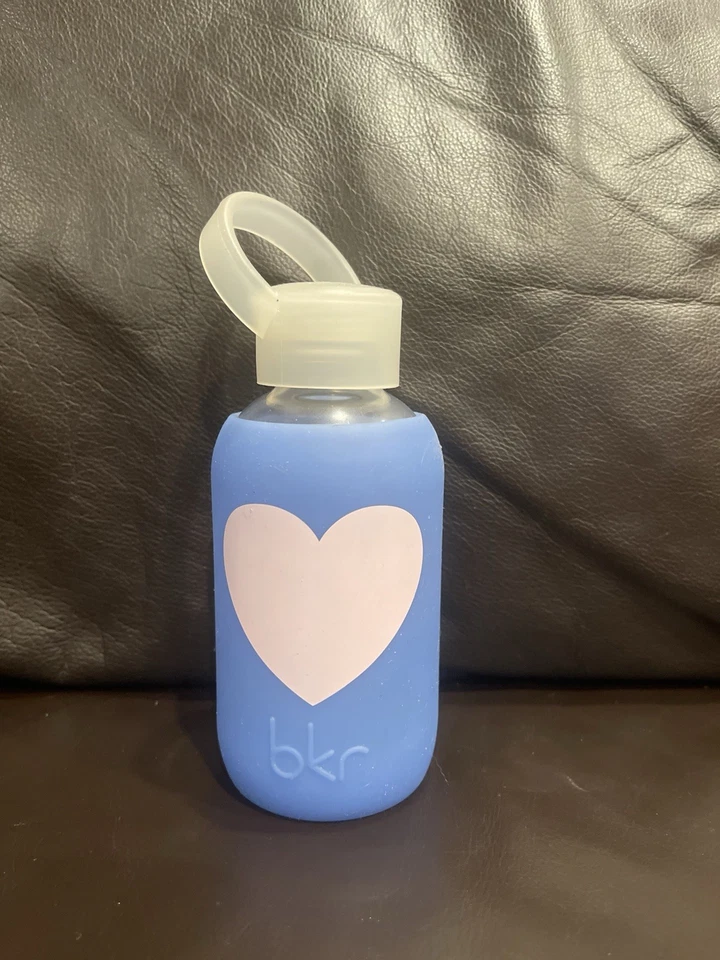 *RARO* BKR 8 oz Romeo Corazón Periwinkle Transparente Azul Con Corazón Rosa - Botella de Vidrio Foto 1 de 1