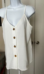 🌬️WOMEN'S CREAM COLOR SPAGHETTI STRAP TOP w/BUTTONS HIGH/LOW HEM V-NECK - Picture 1 of 8