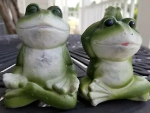 Set Of 4" Meditating Green Frogs Garden Decor - Picture 1 of 3