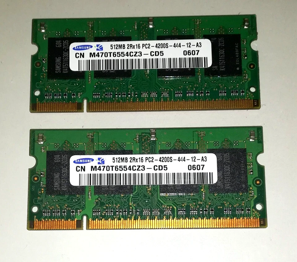 1GB SAMSUNG DDR2 KIT 2 X512MB 2rX 16 PC2 4200S 444 -12-A3 - Immagine 1 di 1