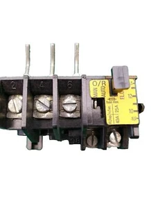 ASEA Thermisches Überlastrelais 8,9-13,5A Amp SK 426 012-2 Typ RVR20 SK426012-2 - Bild 1 von 5
