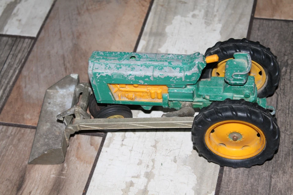 ¿John Deere vintage? Tractor de juguete Hubley Kiddie #500 con cargador frontal Foto 1 de 4
