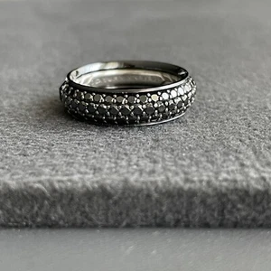 DAVID YURMAN BEVELED BAND RING IN BLACK TITANIUM WITH HALF PAVÉ BLACK DIAMONDS - Picture 1 of 13