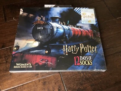 NEW HARRY POTTER 12 DAYS OF SOCKS ADVENT CALENDAR - HOGWARTS TRAIN WOMENS SEALED - Image 1 of 4