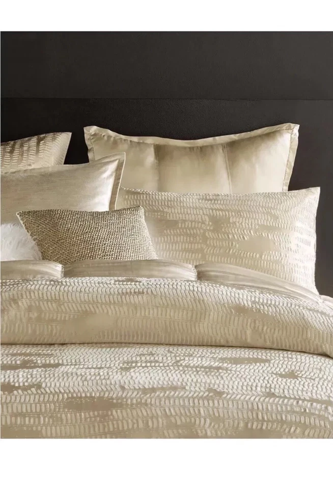 New!Donna Karan Vapor Dusk F/Queen Duvet Cover,4Shams, Flat Sheet+Quilt Coverlet - Image 1 of 4