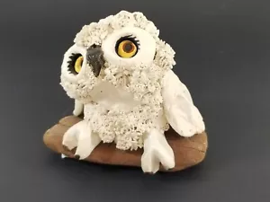 Snow OWL ON DRIFTWOOD Sculpture Hand Made Pottery Spaghetti Hair - Picture 1 of 3