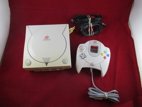 SEGA Dreamcast HKT-3020 Home Console White - Cleaned & Tested - Battery Replaced