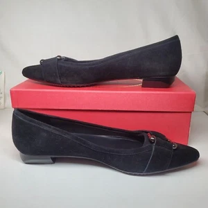 Vaneli Kemen Black Suede Pointed Toes Flats Gunmetal Hardware 1" Heal Sz 8.5S - Picture 1 of 8
