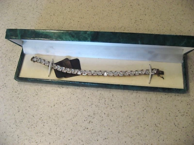 Pulsera Suzanne Somers Colección Tono Dorado Estrás - Piedras Triangulares 7.5" Foto 1 de 4